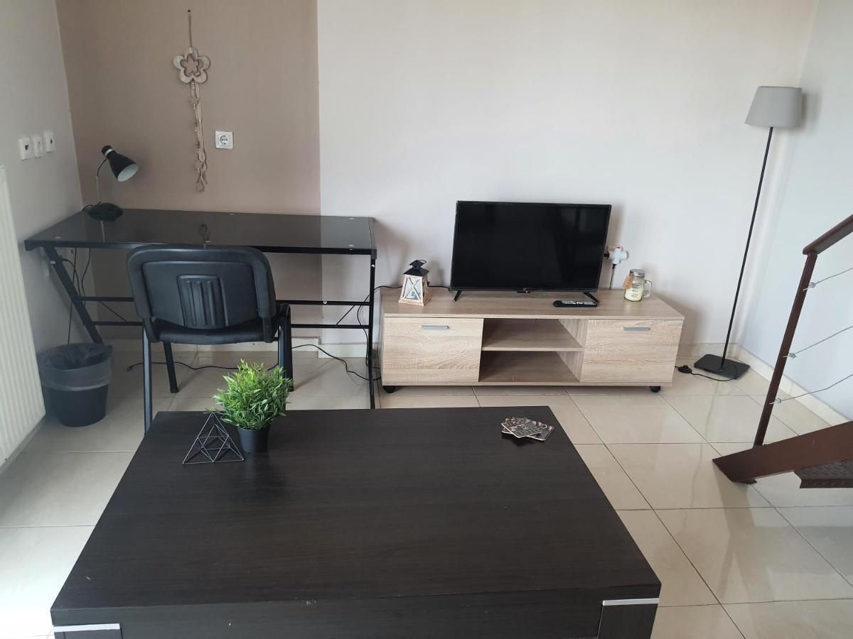 Seaside Beach Apartment Kalamata Bagian luar foto