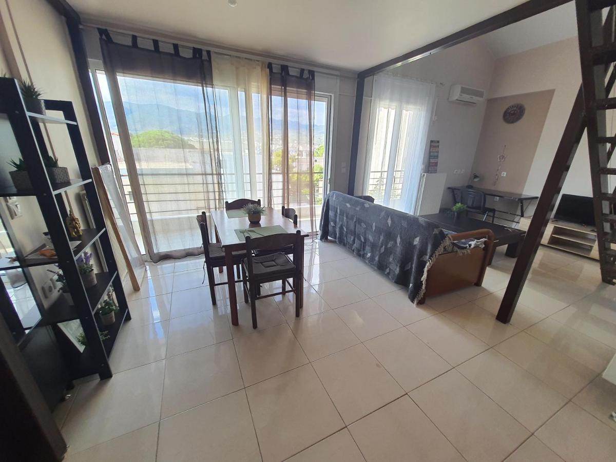 Seaside Beach Apartment Kalamata Bagian luar foto