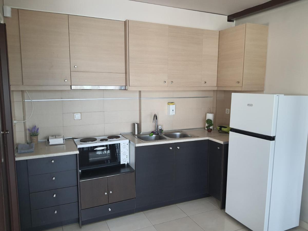 Seaside Beach Apartment Kalamata Bagian luar foto