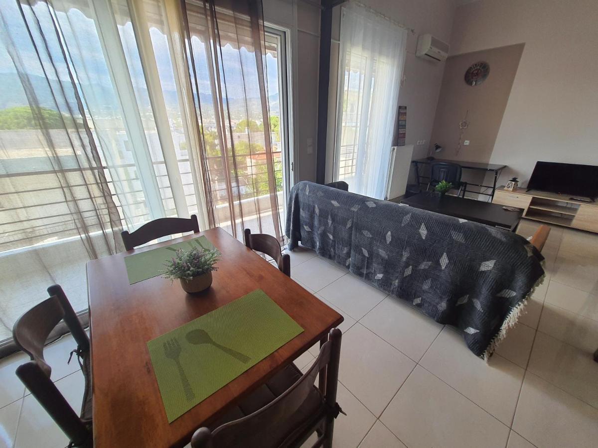 Seaside Beach Apartment Kalamata Bagian luar foto